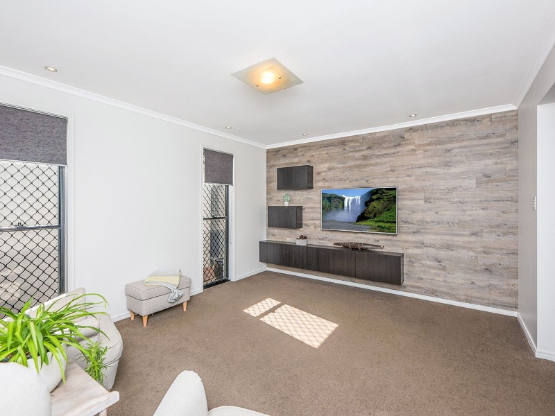 9 Van Asch Cl, Doolandella QLD 4077