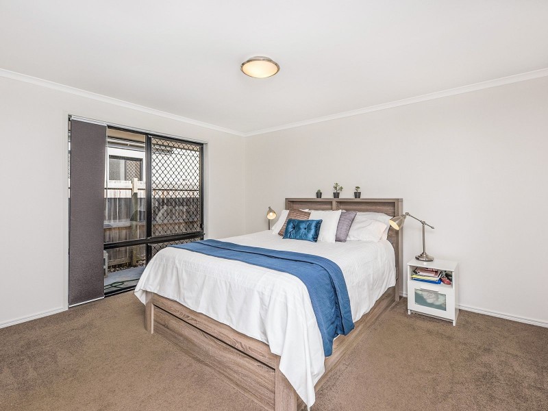 9 Van Asch Cl, Doolandella QLD 4077