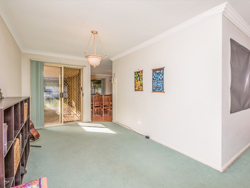 42 Regents Cct, Forest Lake QLD 4078