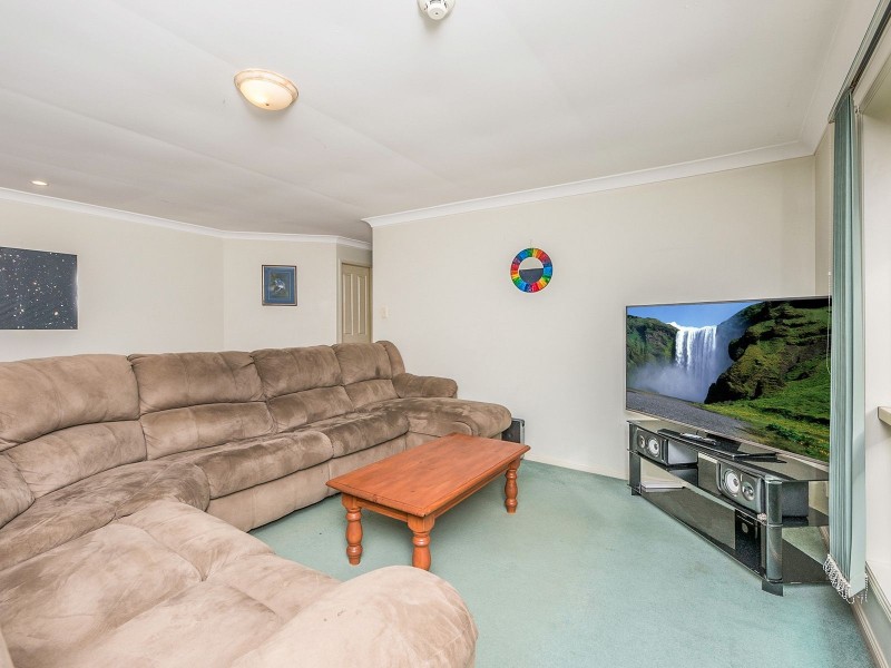 42 Regents Cct, Forest Lake QLD 4078