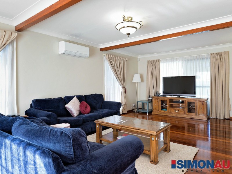 63 Oakleaf Street, Eight Mile Plains QLD 4113