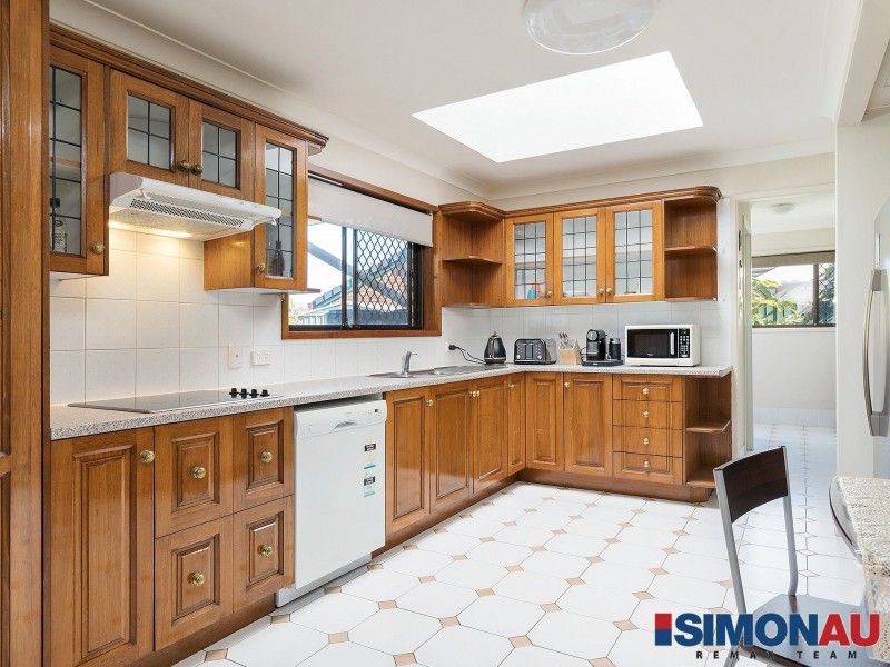 63 Oakleaf Street, Eight Mile Plains QLD 4113