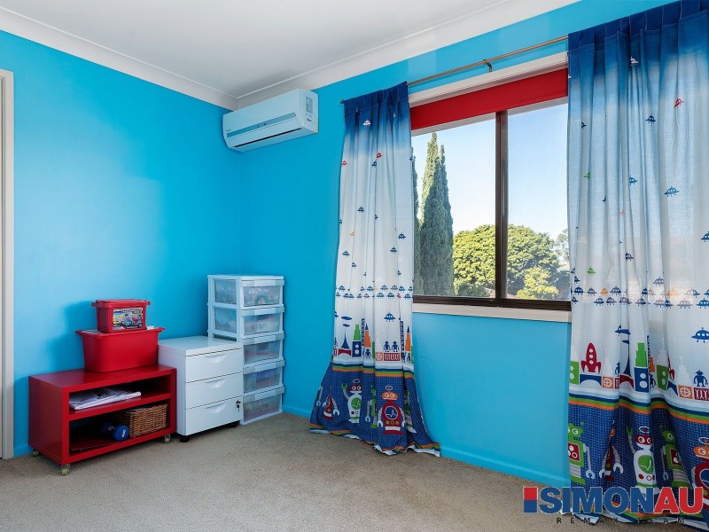 63 Oakleaf Street, Eight Mile Plains QLD 4113