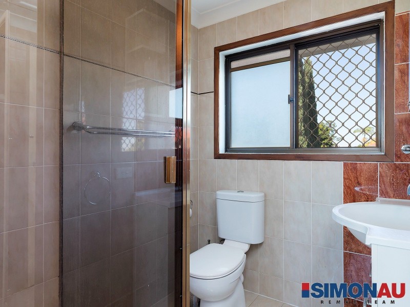 63 Oakleaf Street, Eight Mile Plains QLD 4113