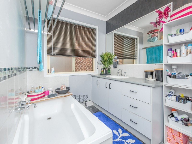 103 Clarendon Cct, Forest Lake QLD 4078