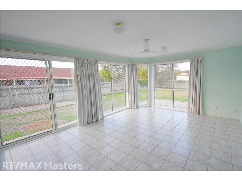 10 Mulde Place, Meadowbrook QLD 4131