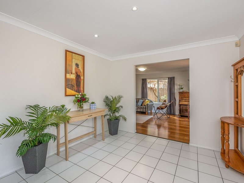 43 Wivenhoe Cct, Forest Lake QLD 4078