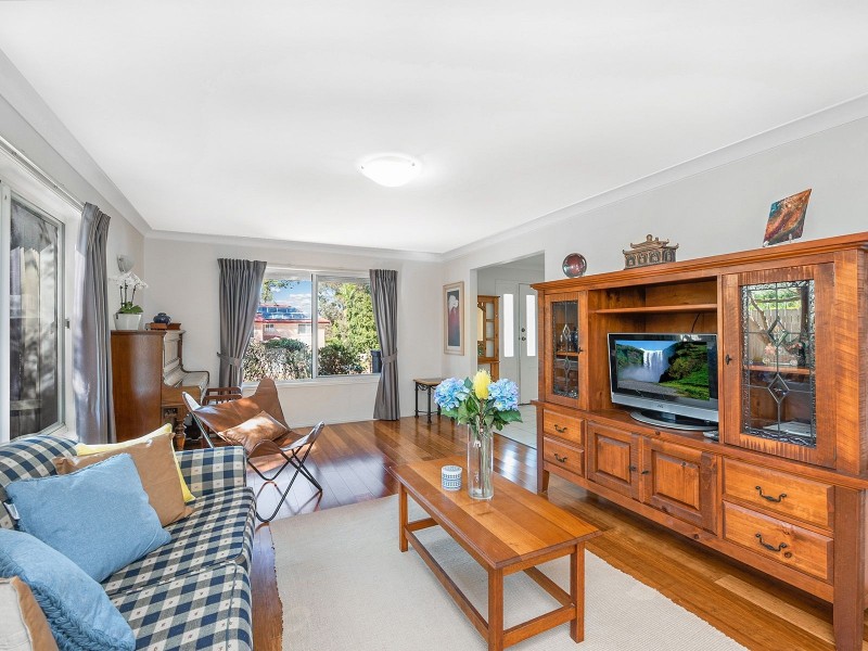 43 Wivenhoe Cct, Forest Lake QLD 4078