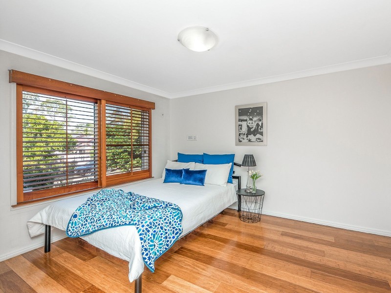 43 Wivenhoe Cct, Forest Lake QLD 4078