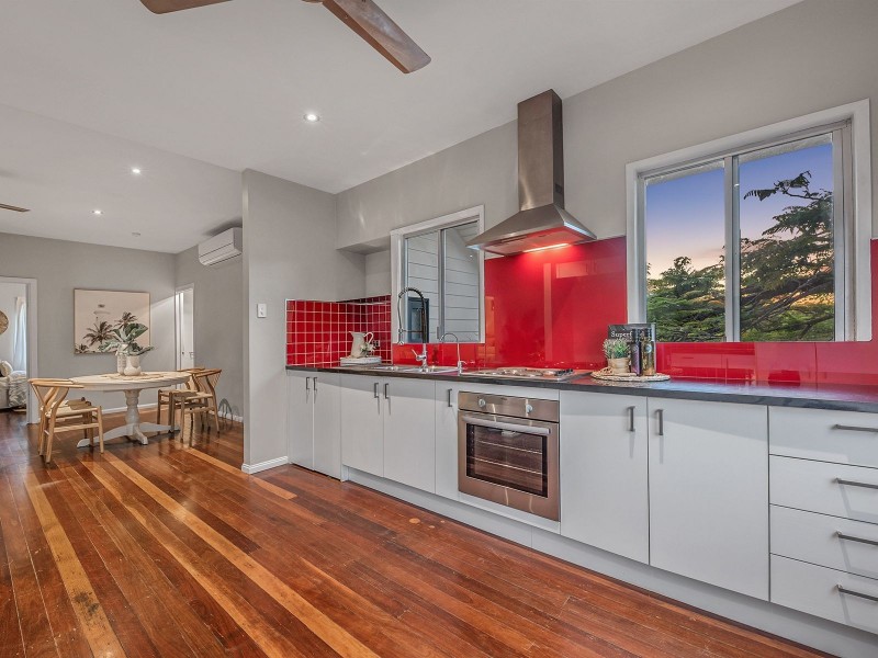 61 Fegen Dr, Moorooka QLD 4105