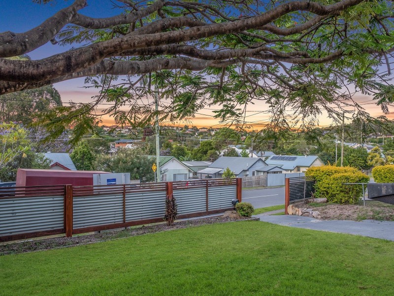 61 Fegen Dr, Moorooka QLD 4105