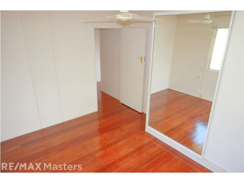 977 Boundary Road, Coopers Plains QLD 4108