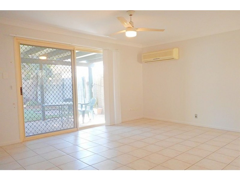 102 Jindabyne Cct, Forest Lake QLD 4078