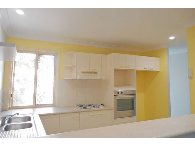 102 Jindabyne Cct, Forest Lake QLD 4078