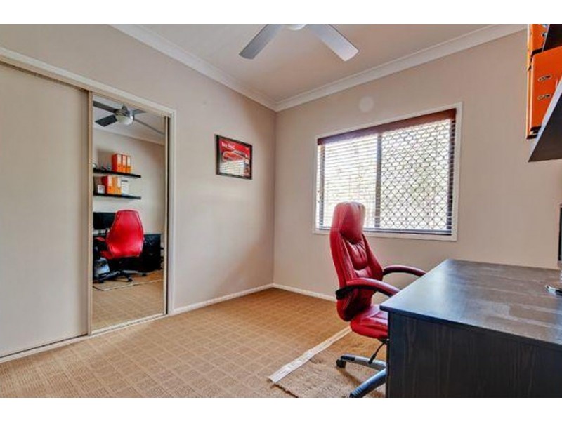 11 Keppel Cl, Springfield Lakes QLD 4300