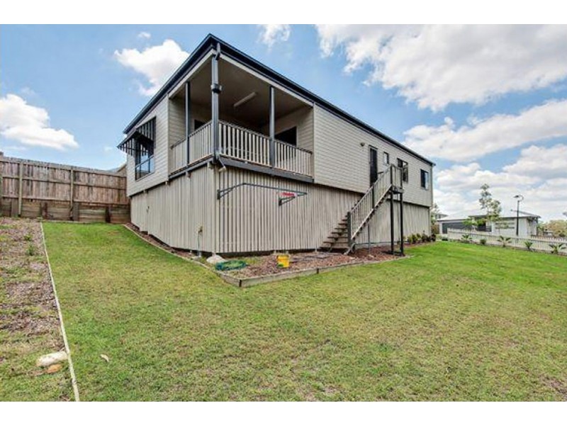 11 Keppel Cl, Springfield Lakes QLD 4300
