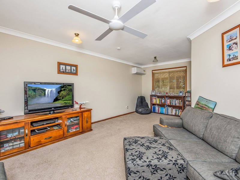 27 Solander Cct, Forest Lake QLD 4078