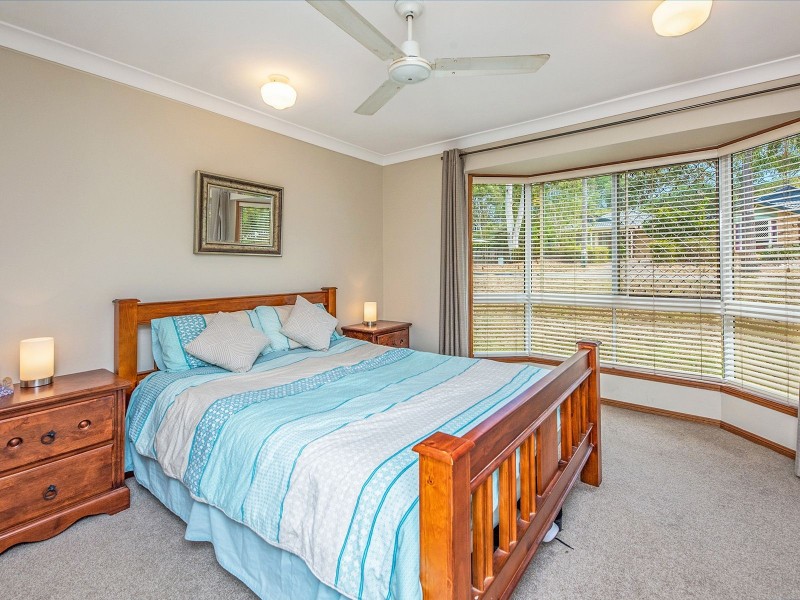 27 Solander Cct, Forest Lake QLD 4078