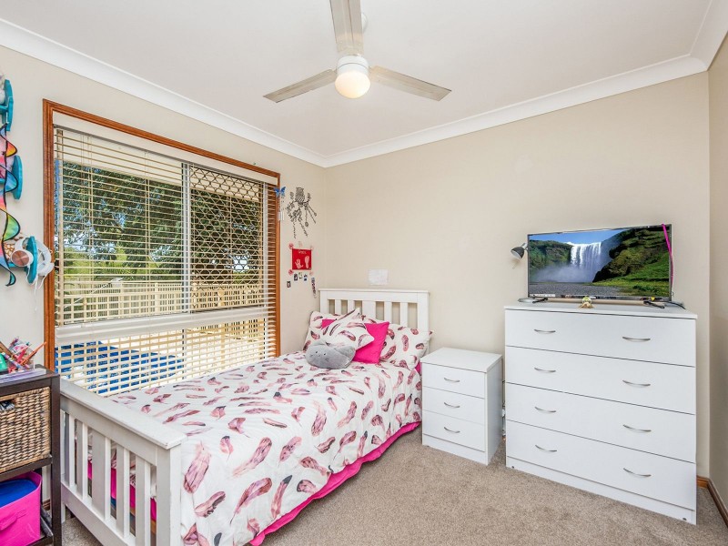 27 Solander Cct, Forest Lake QLD 4078