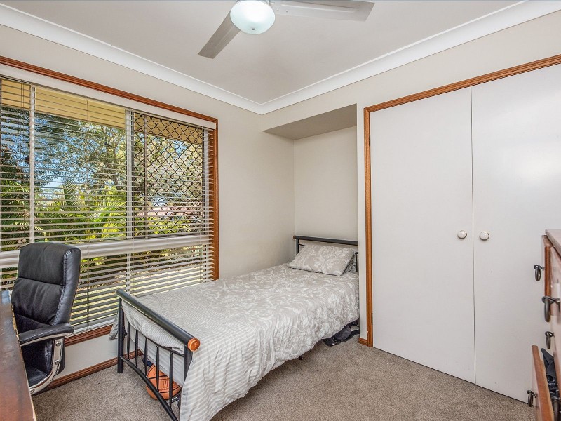 27 Solander Cct, Forest Lake QLD 4078