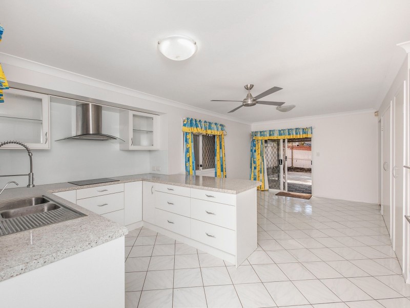 72 Oldbury Pl, Forest Lake QLD 4078