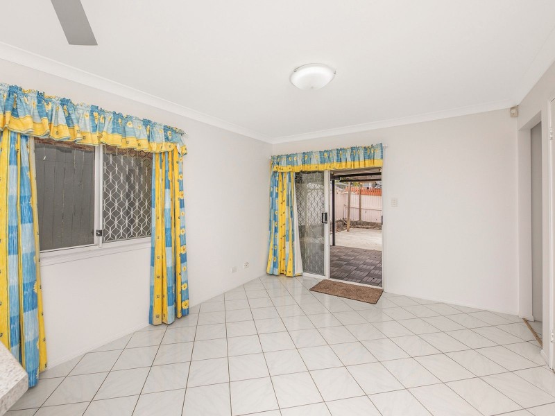 72 Oldbury Pl, Forest Lake QLD 4078