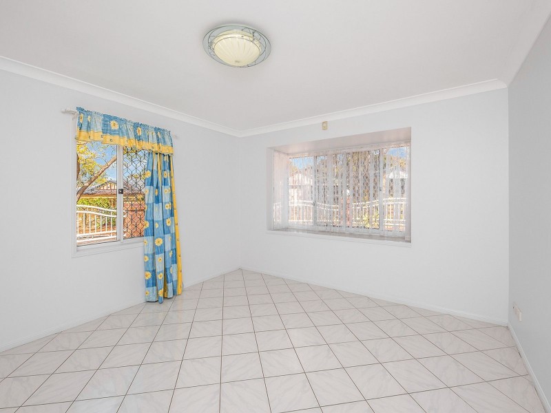 72 Oldbury Pl, Forest Lake QLD 4078