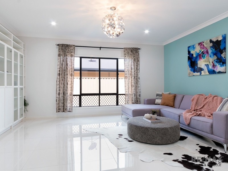 36 Ebony Place, Stretton QLD 4116