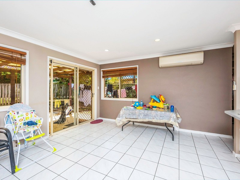 28 Springfield Pl, Forest Lake QLD 4078