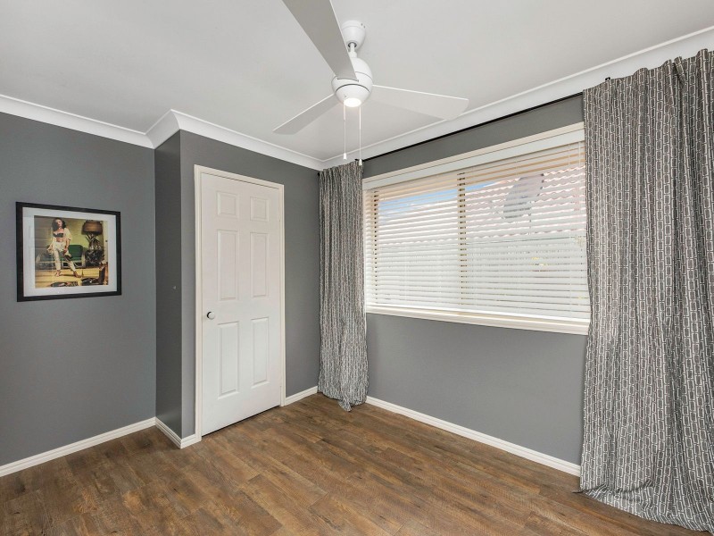 42 Acorn Cct, Forest Lake QLD 4078