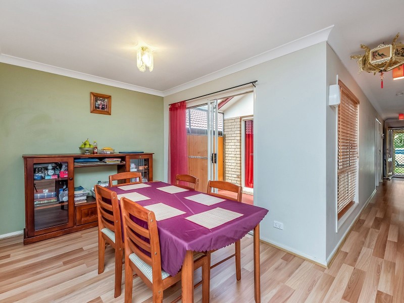 17 Baxter Cres, Forest Lake QLD 4078