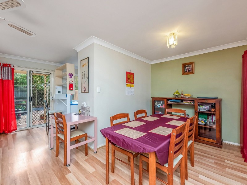 17 Baxter Cres, Forest Lake QLD 4078