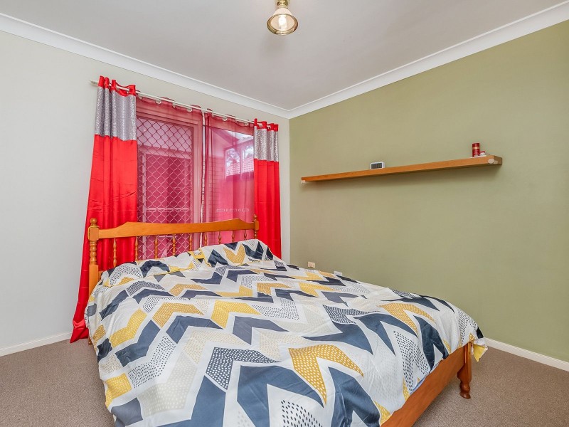 17 Baxter Cres, Forest Lake QLD 4078