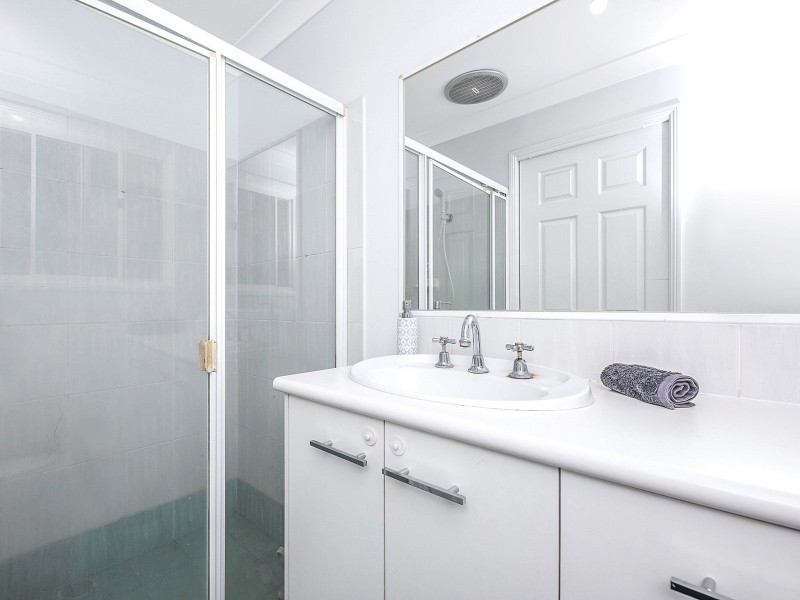 1 Glengyle Place, Forest Lake QLD 4078