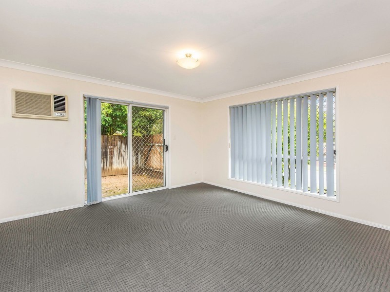 1 Conifer Pl, Forest Lake QLD 4078