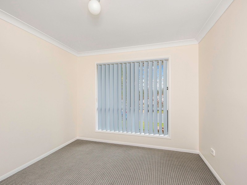 1 Conifer Pl, Forest Lake QLD 4078