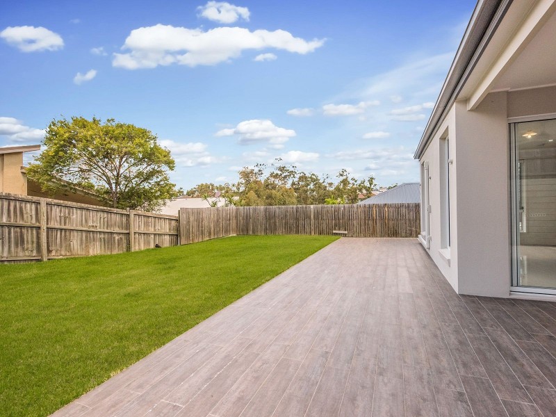 6 Gelu Court, Springfield Lakes QLD 4300