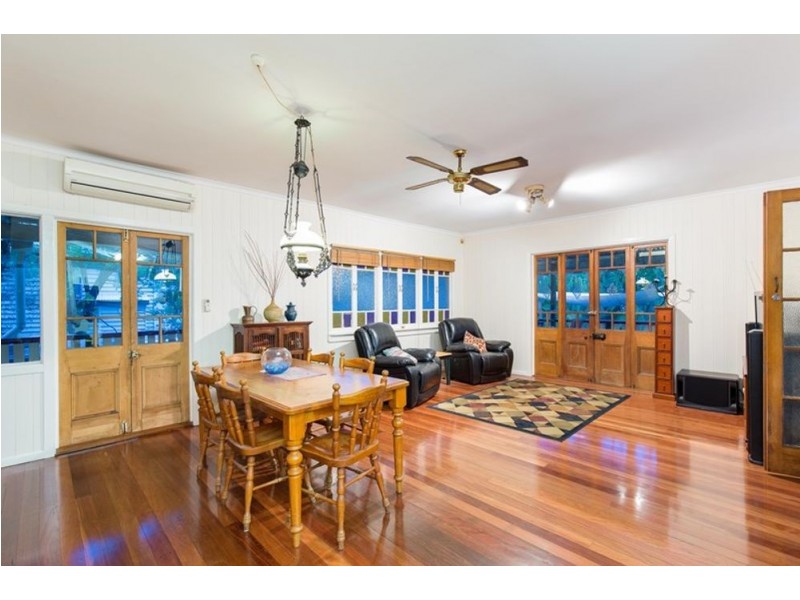 103 Cavendish Road, Coorparoo QLD 4151