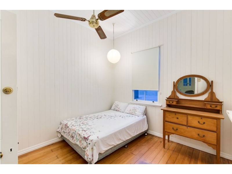 103 Cavendish Road, Coorparoo QLD 4151