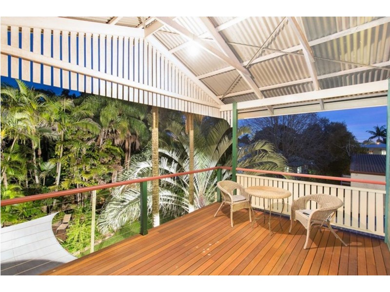 103 Cavendish Road, Coorparoo QLD 4151