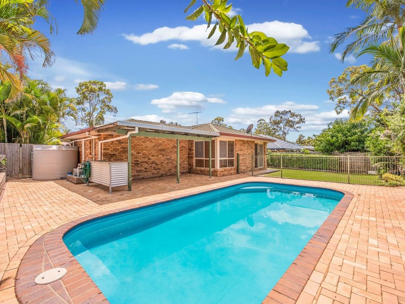 42 Laricina Cct, Forest Lake QLD 4078
