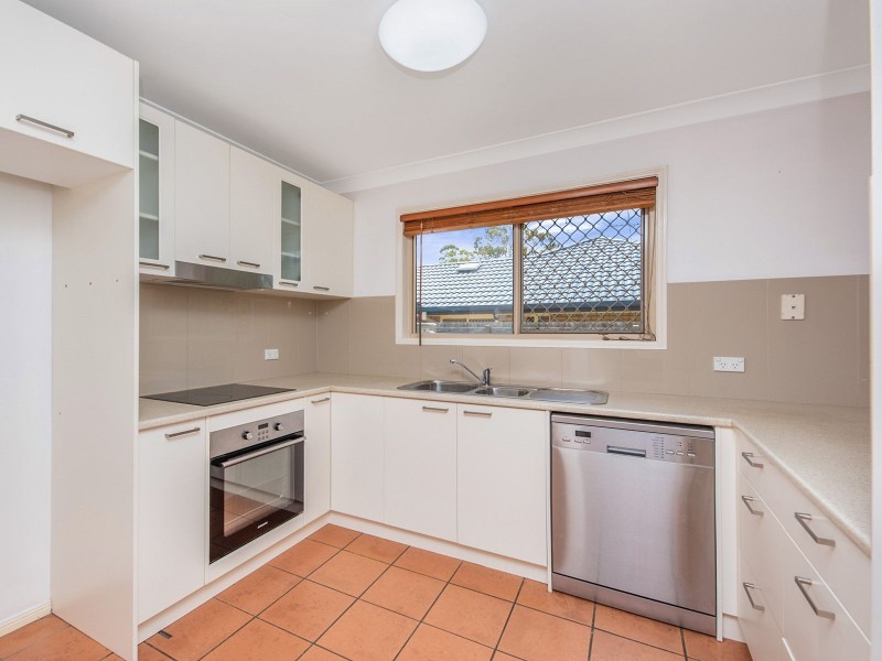 42 Laricina Cct, Forest Lake QLD 4078