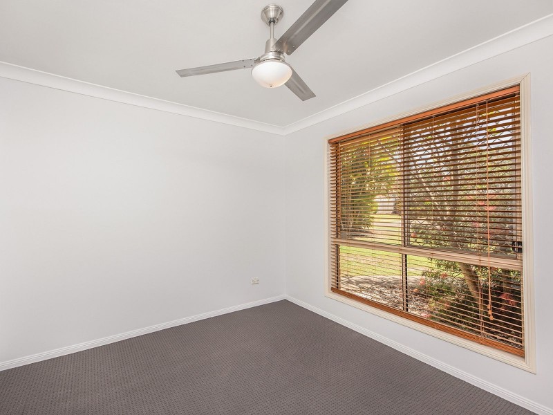 42 Laricina Cct, Forest Lake QLD 4078