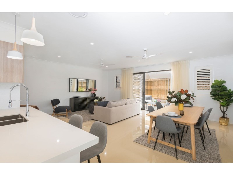 27 Sunflower Crescent, Calamvale QLD 4116