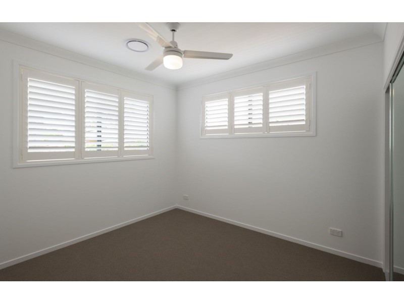 27 Sunflower Crescent, Calamvale QLD 4116