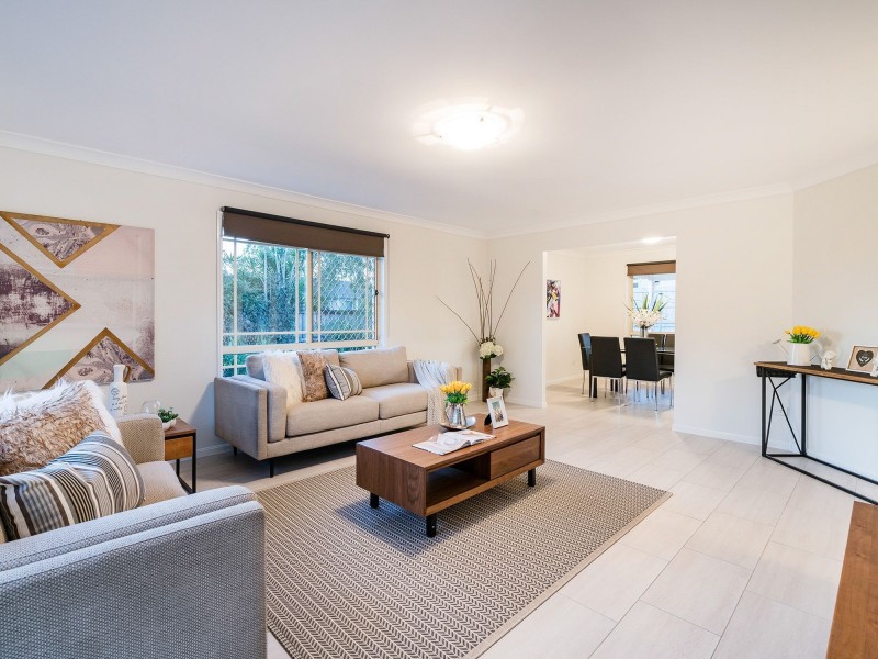 2 Aspen Crescent, Parkinson QLD 4115