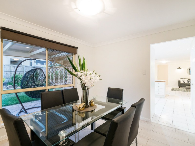 2 Aspen Crescent, Parkinson QLD 4115