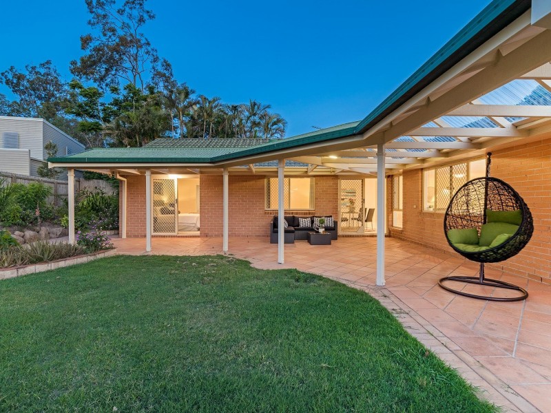 2 Aspen Crescent, Parkinson QLD 4115