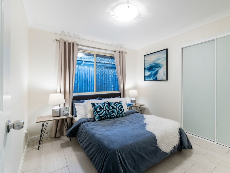 2 Aspen Crescent, Parkinson QLD 4115