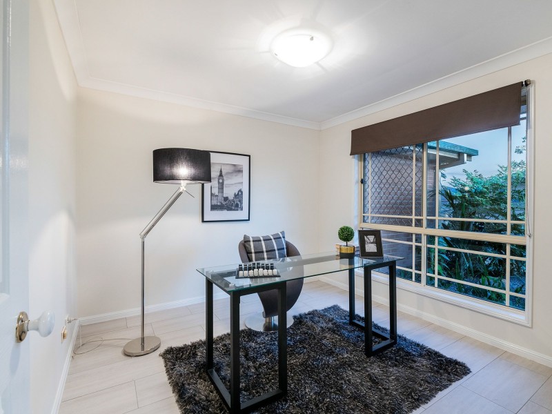 2 Aspen Crescent, Parkinson QLD 4115